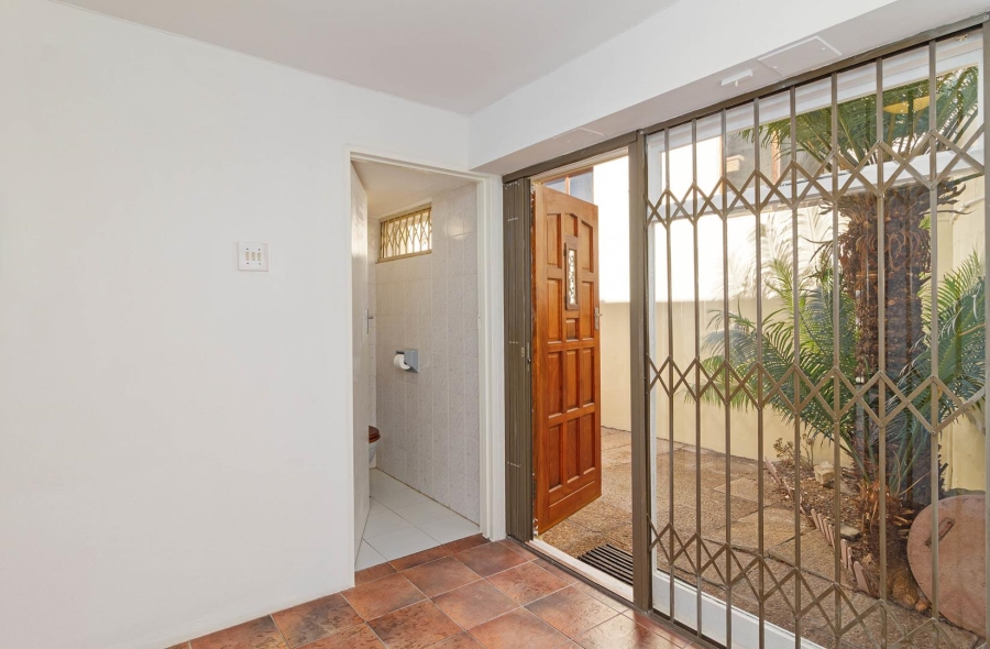 3 Bedroom Property for Sale in Zonnebloem Western Cape